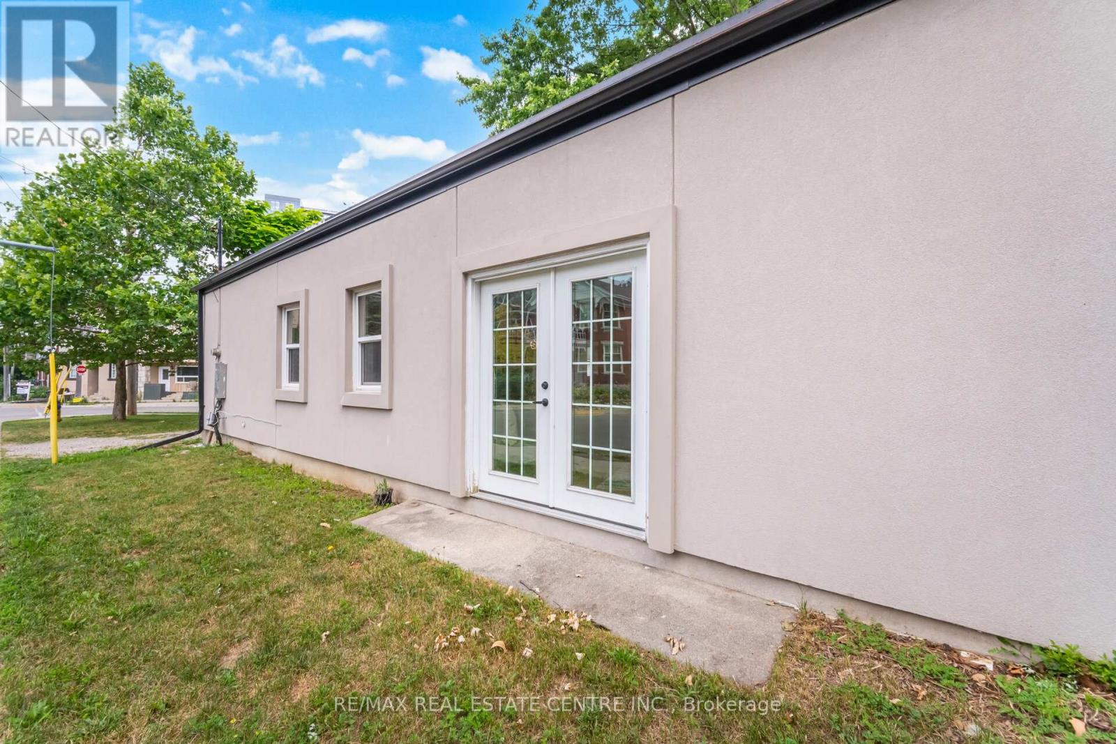 1 Ontario Street, Guelph (St. Patrick's Ward), Ontario  N1E 3A9 - Photo 40 - X12343474