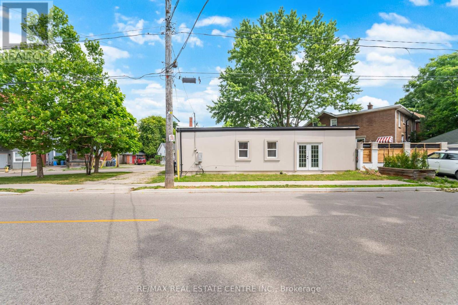 1 Ontario Street, Guelph (St. Patrick's Ward), Ontario  N1E 3A9 - Photo 43 - X12343474