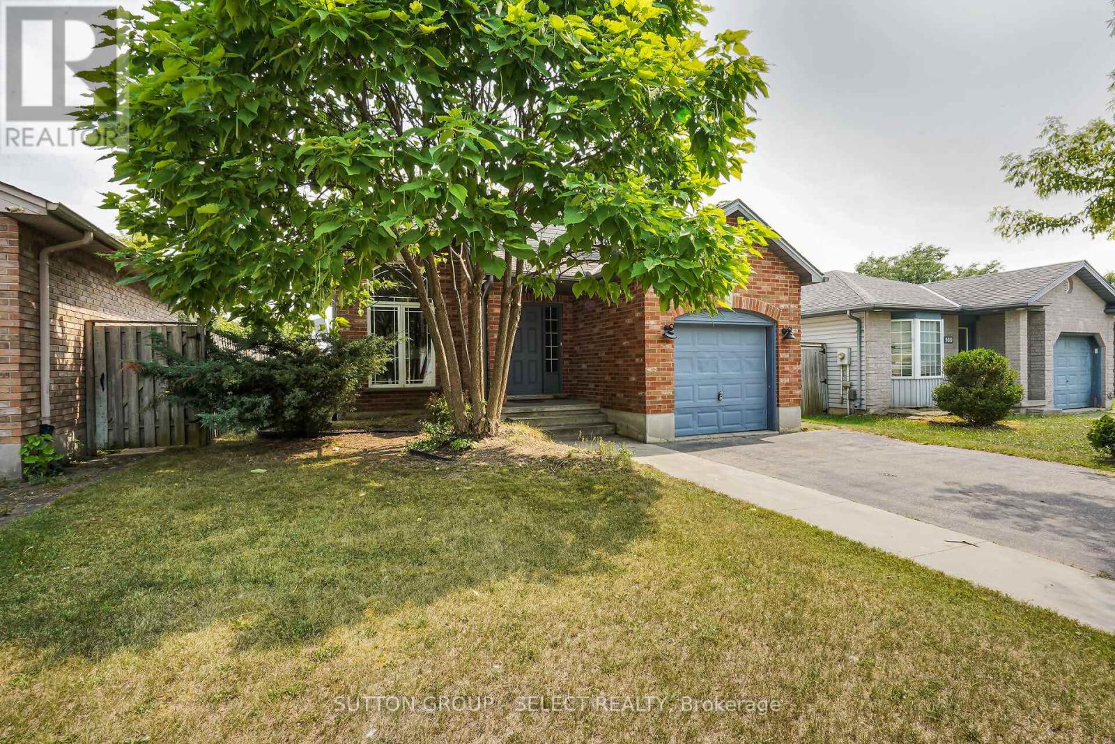 165 Thurman Circle, London East, Ontario  N5Z 4V1 - Photo 4 - X12343518