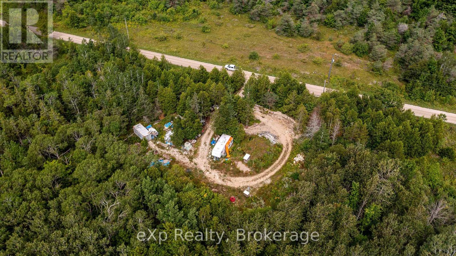 136 Lindsay Road 40, Northern Bruce Peninsula, Ontario  N0H 1Z0 - Photo 14 - X12343502