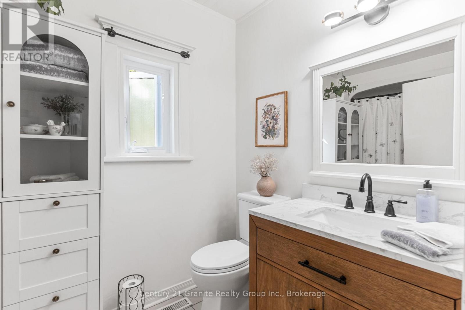 322 Highland Street, Dysart Et Al, Ontario  K0M 1S0 - Photo 17 - X12343532