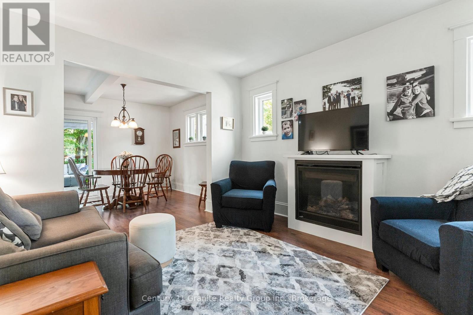 322 Highland Street, Dysart Et Al, Ontario  K0M 1S0 - Photo 6 - X12343532