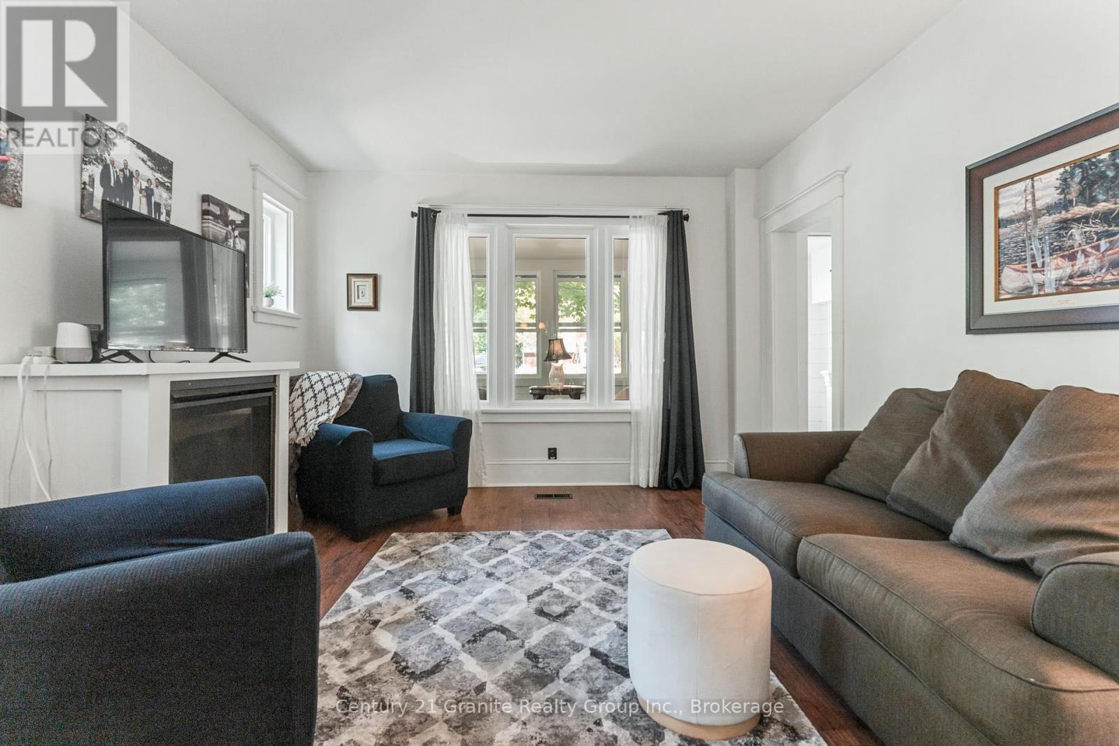 322 Highland Street, Dysart Et Al, Ontario  K0M 1S0 - Photo 8 - X12343532