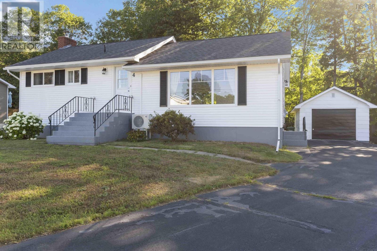 4 Mckenzie Drive, Middleton, Nova Scotia  B0S 1P0 - Photo 3 - 202518495