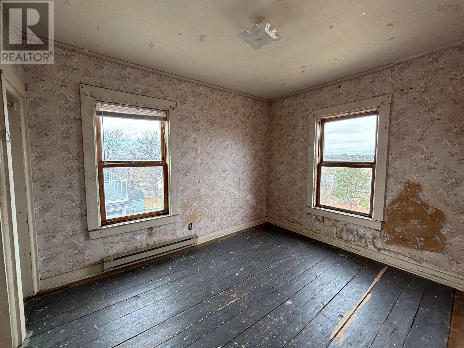 195 Lawrence Street, Lunenburg, Nova Scotia  B0J 2C0 - Photo 18 - 202505855