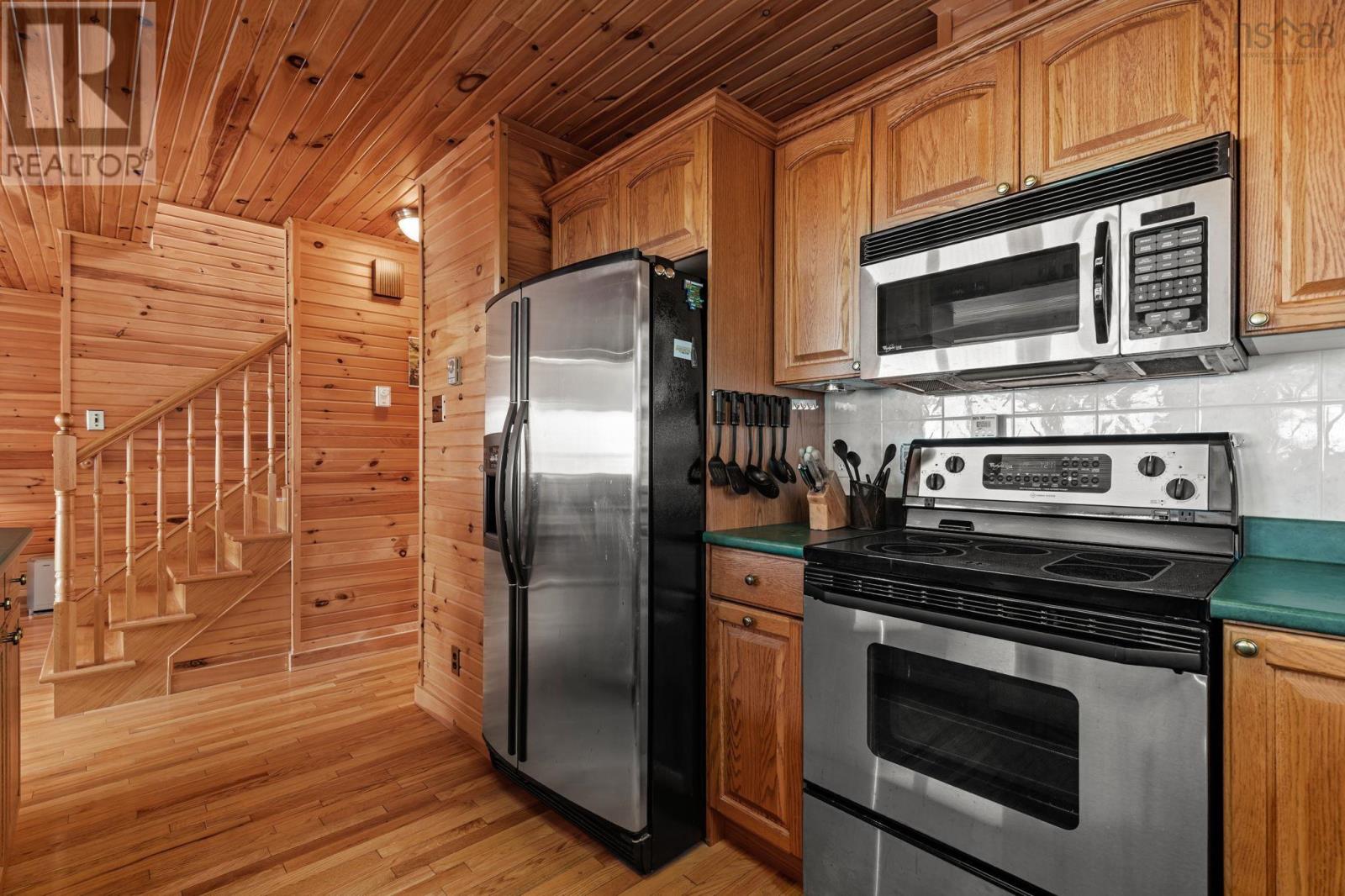 5 Black Point Drive, Blind Bay, Nova Scotia  B3Z 4C3 - Photo 11 - 202519163