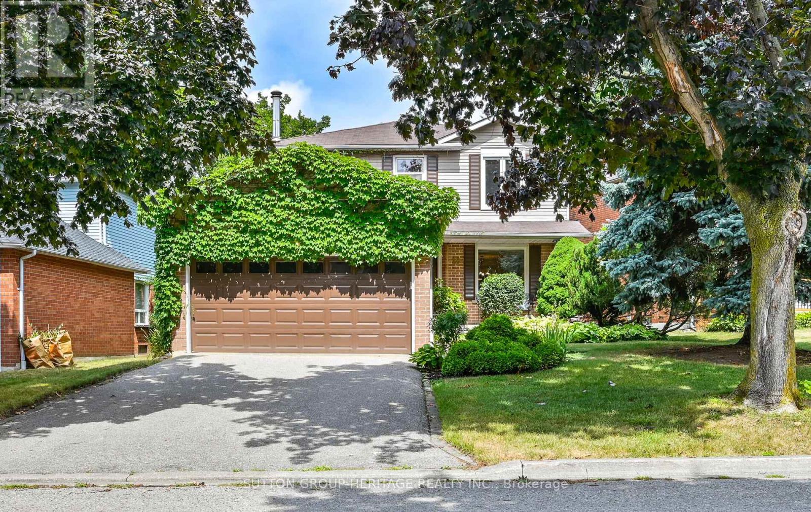 Property at 10 PLOWMAN DRIVE image 1