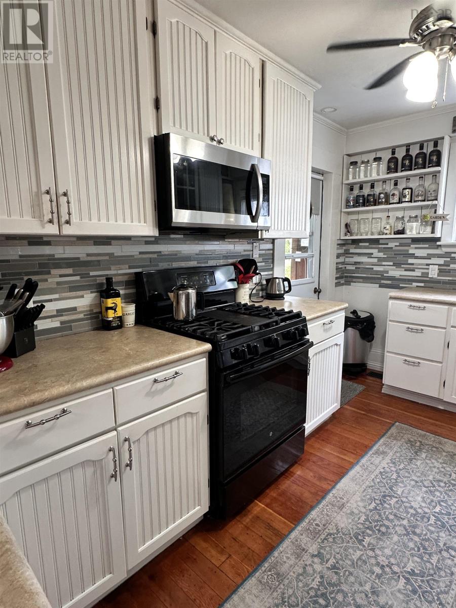 103 Bristol Avenue, Liverpool, Nova Scotia  B0T 1K0 - Photo 11 - 202520518