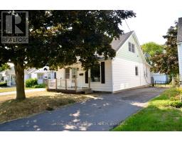 18 Dunkirk Avenue, Kingston (East Of Sir John A. Blvd), Ca