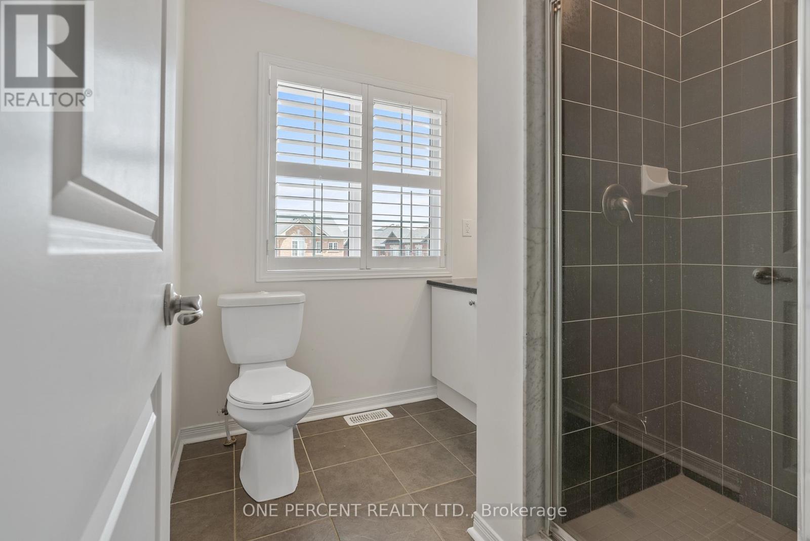 6 Duffel Crescent, Halton Hills, Ontario  L7G 0H7 - Photo 19 - W12343514