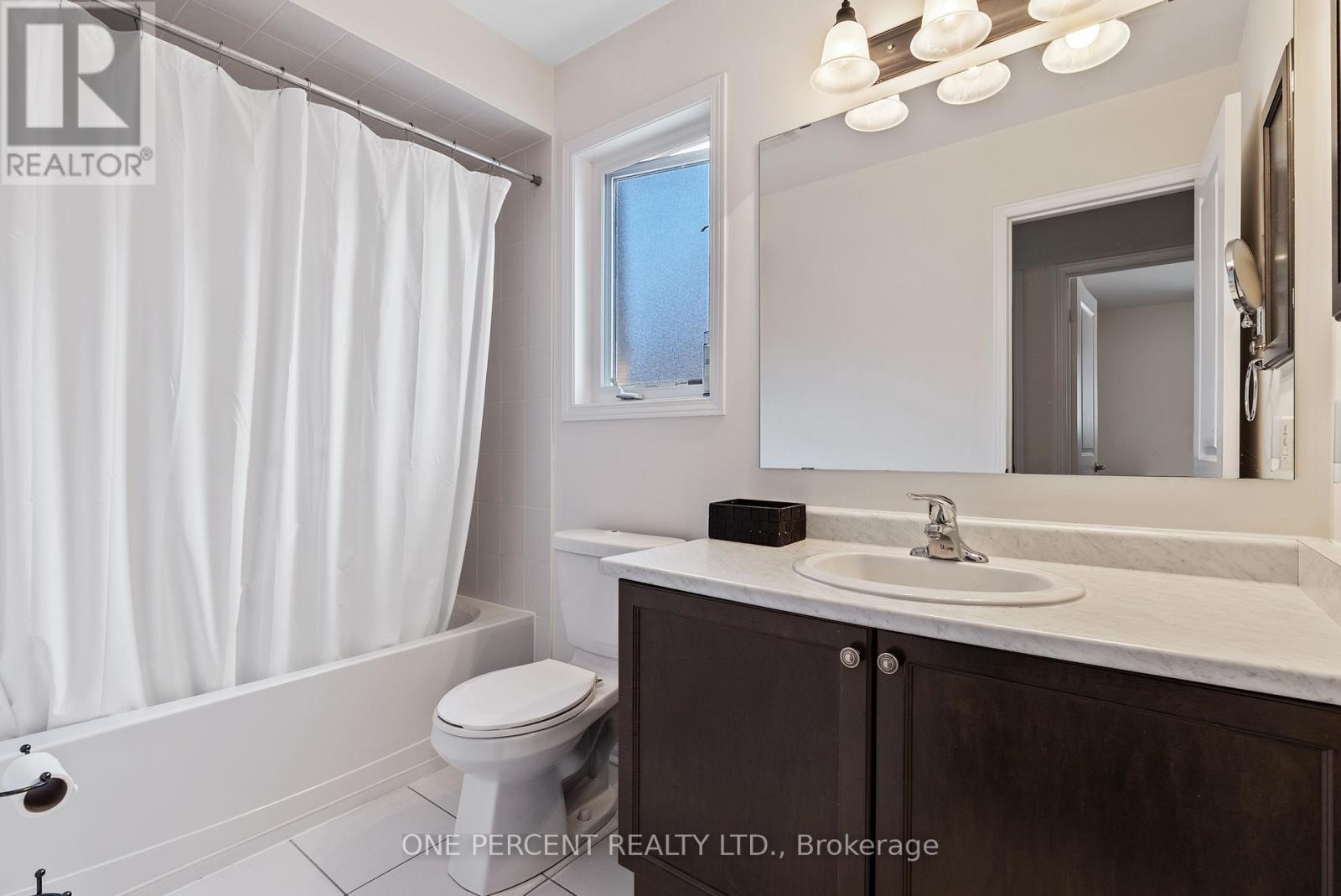 6 Duffel Crescent, Halton Hills, Ontario  L7G 0H7 - Photo 22 - W12343514