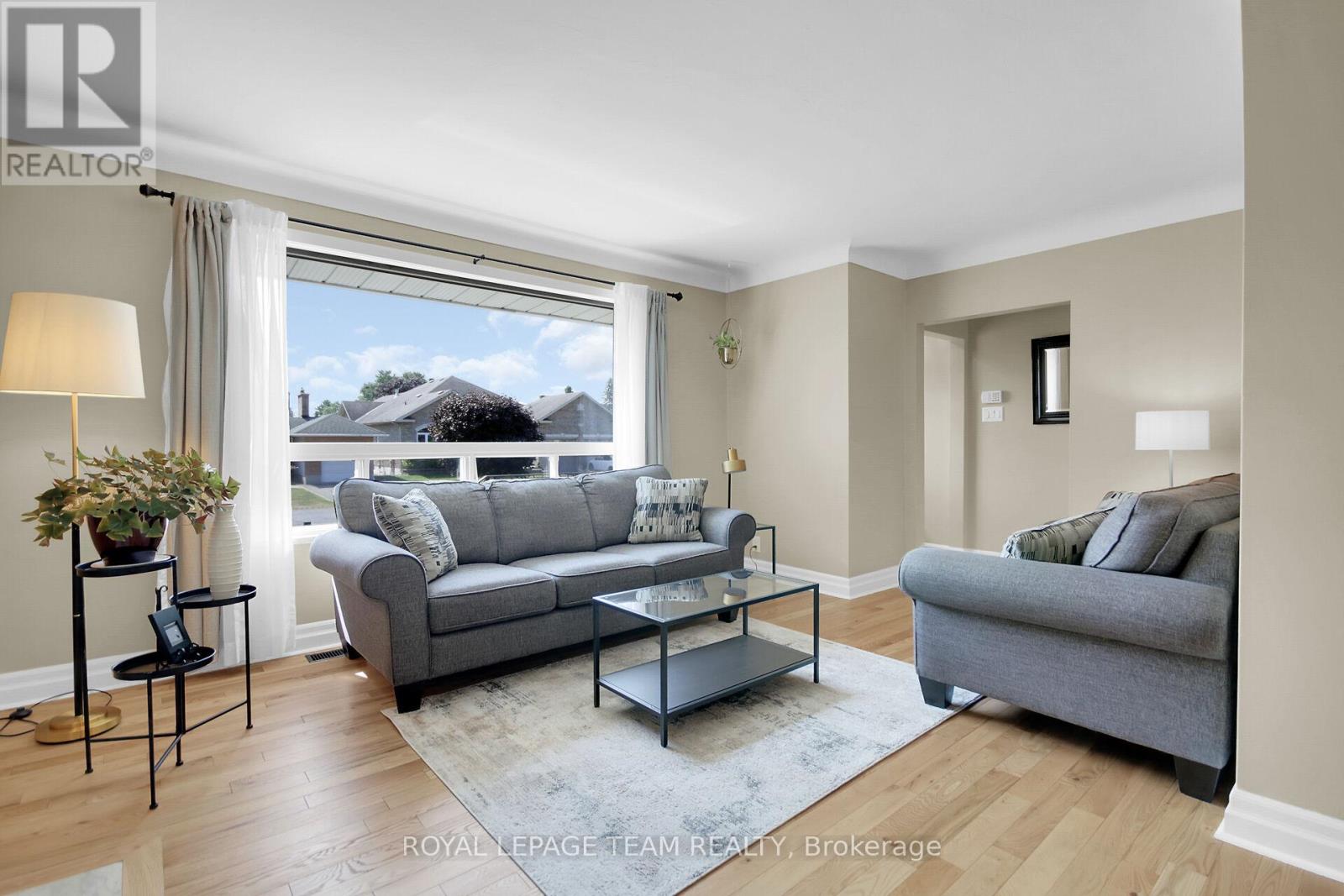 Property at 43 EPWORTH AVENUE image 4