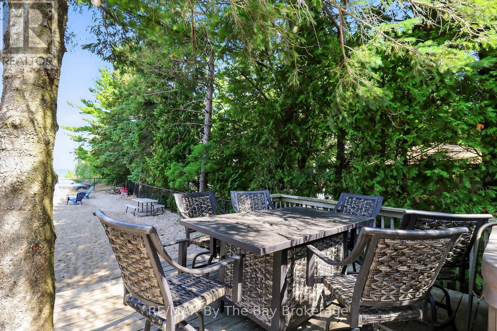 342 Coastline Drive, Wasaga Beach, Ontario  L9Z 2M4 - Photo 28 - S12343534