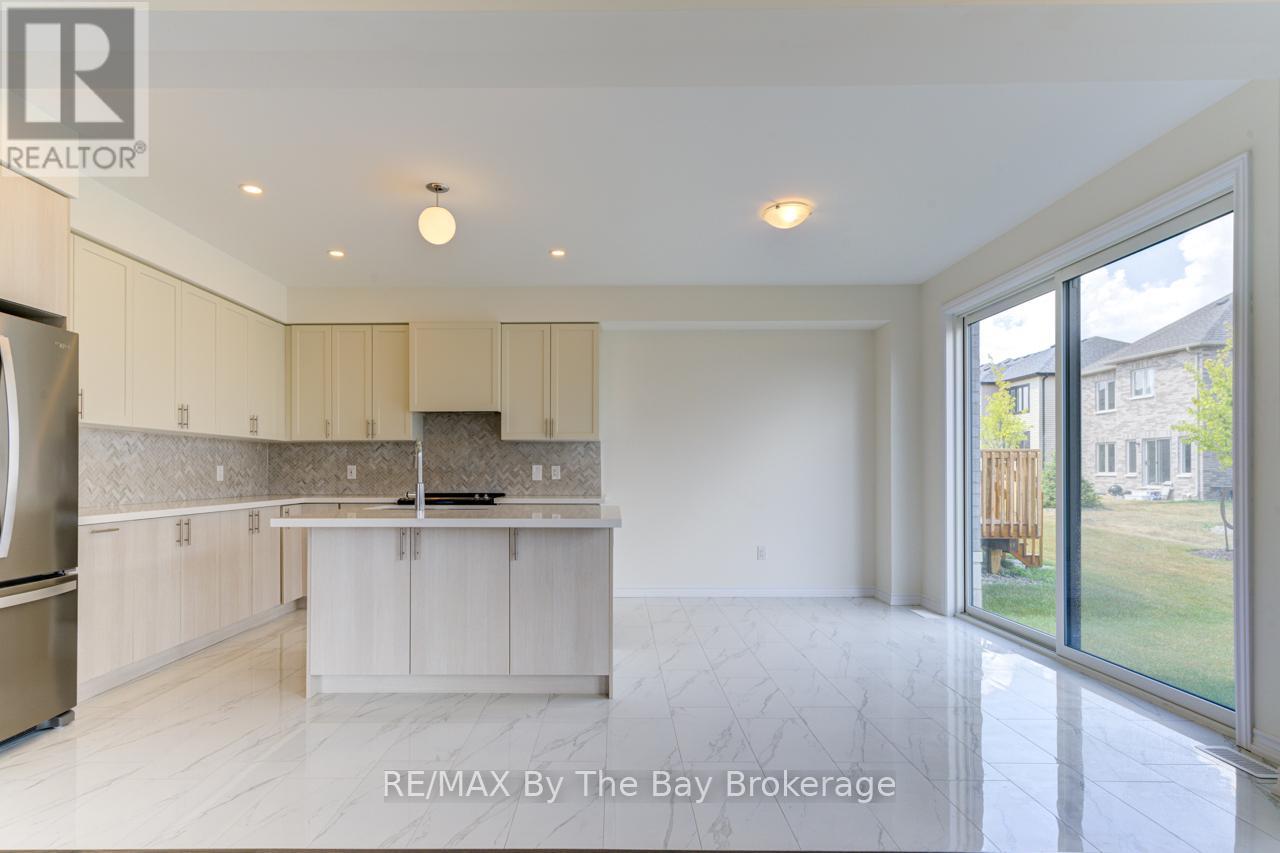 19 Sun Valley Avenue, Wasaga Beach, Ontario  L9Z 0N6 - Photo 14 - S12343555