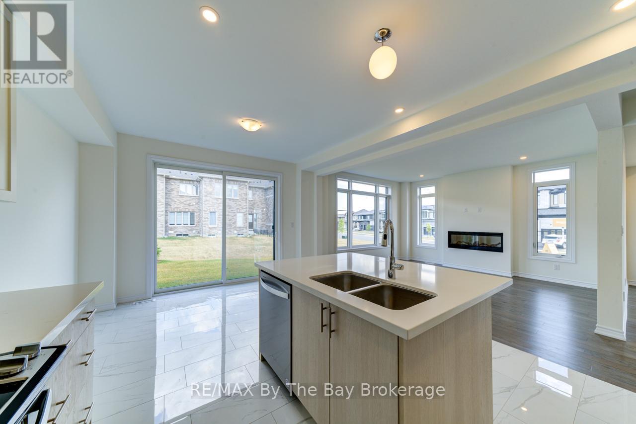 19 Sun Valley Avenue, Wasaga Beach, Ontario  L9Z 0N6 - Photo 18 - S12343555