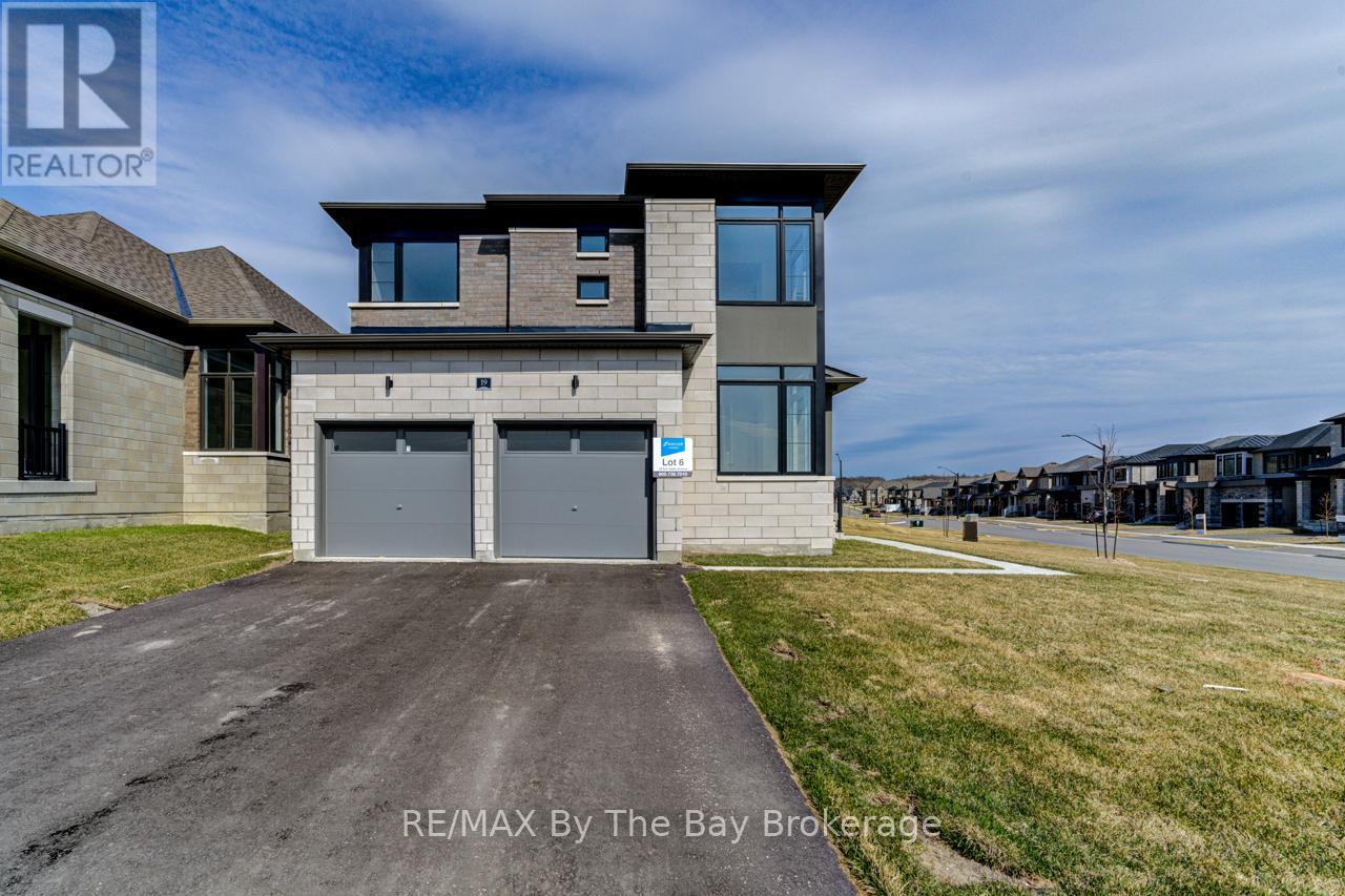 19 Sun Valley Avenue, Wasaga Beach, Ontario  L9Z 0N6 - Photo 3 - S12343555