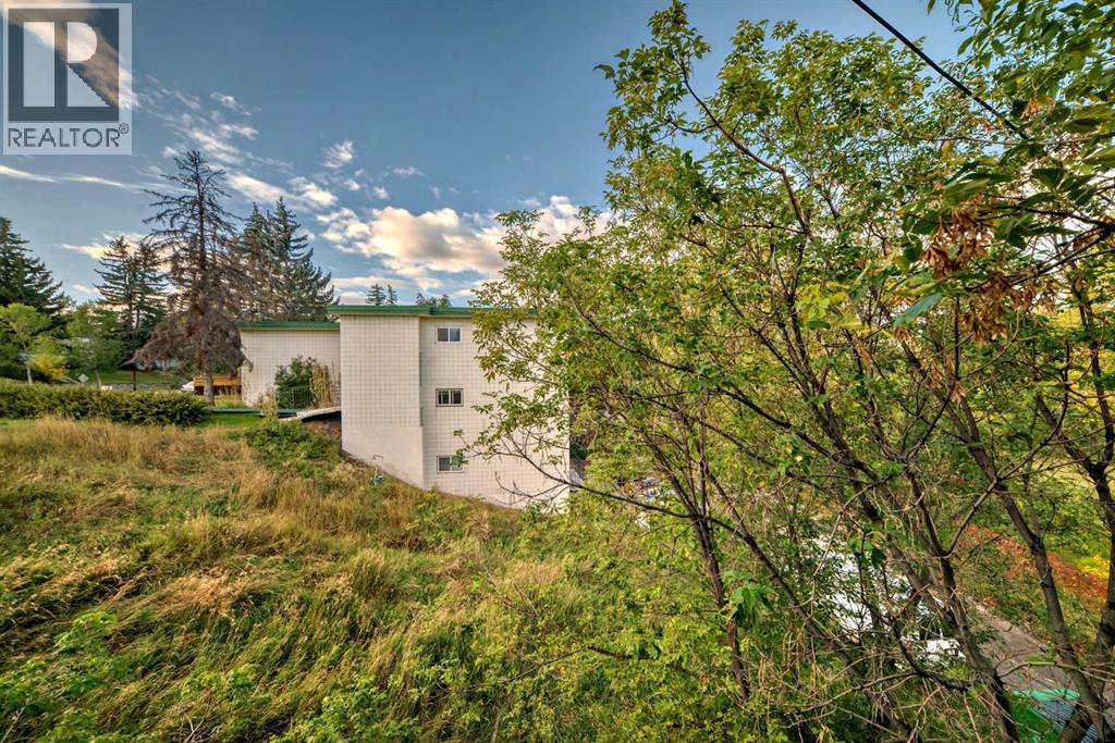 304, 4328 4 Street Nw, Calgary, Alberta  T2K 1A2 - Photo 13 - A2233213