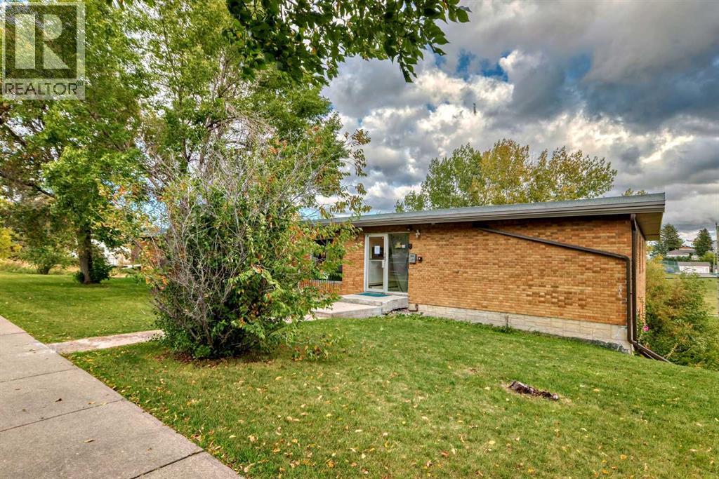 304, 4328 4 Street Nw, Calgary, Alberta  T2K 1A2 - Photo 2 - A2233213