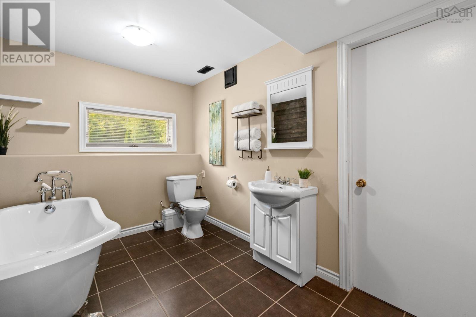 88 Lake Lewis Lane, New Russell, Nova Scotia  B0J 2M0 - Photo 31 - 202520406