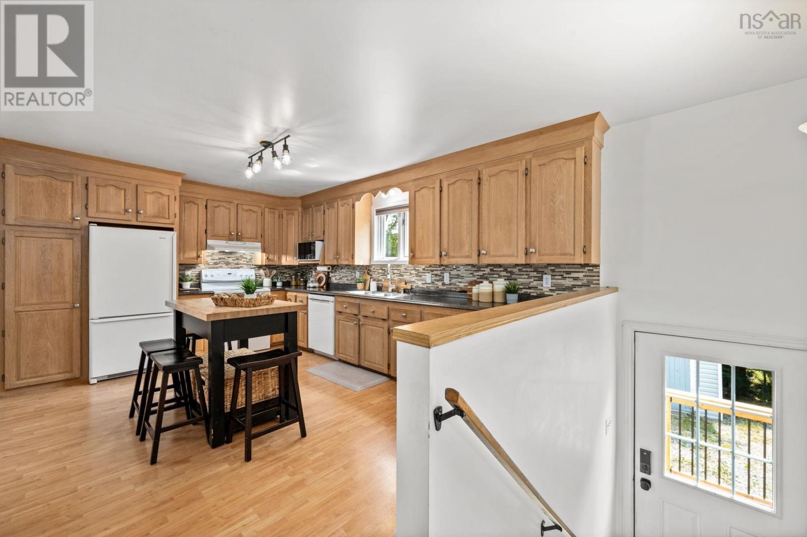 88 Lake Lewis Lane, New Russell, Nova Scotia  B0J 2M0 - Photo 7 - 202520406