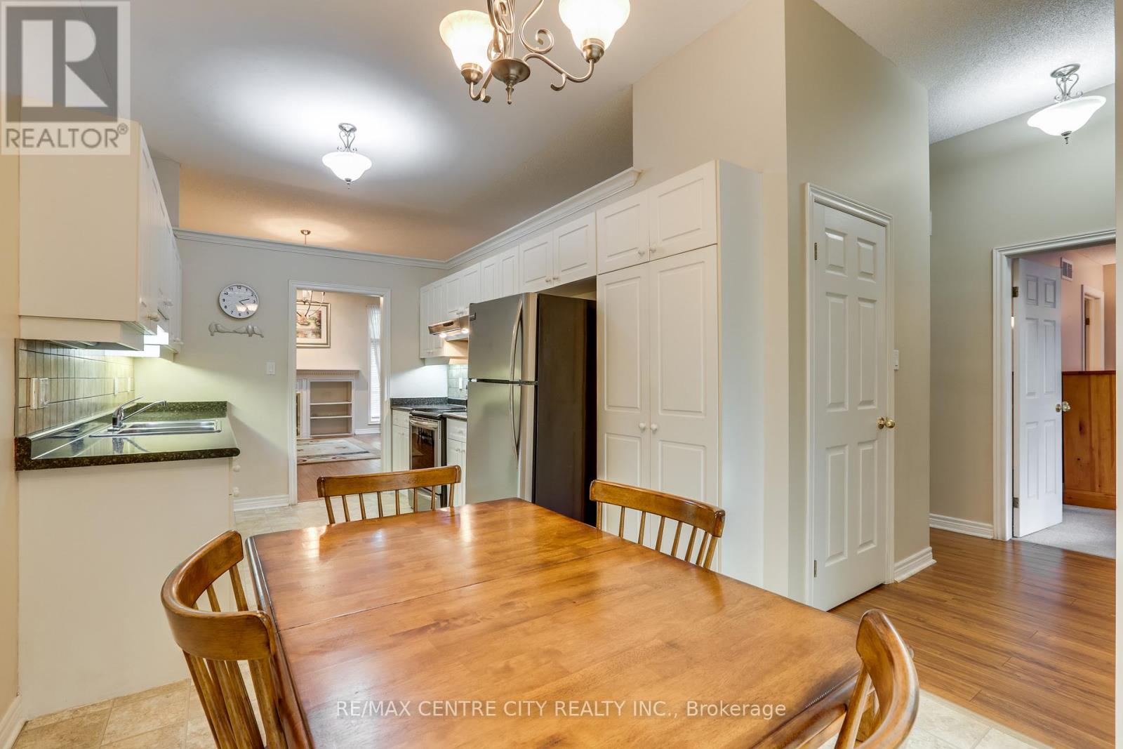 66 - 250 North Centre Road, London North (North R), Ontario  N6G 5A4 - Photo 14 - X12343568