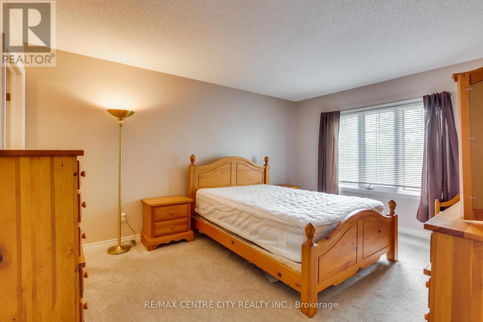 66 - 250 North Centre Road, London North (North R), Ontario  N6G 5A4 - Photo 23 - X12343568