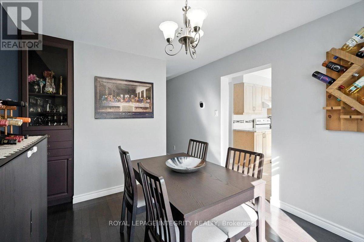 1097 Moselle Crescent, Ottawa, Ontario  K1C 2S8 - Photo 10 - X12343633