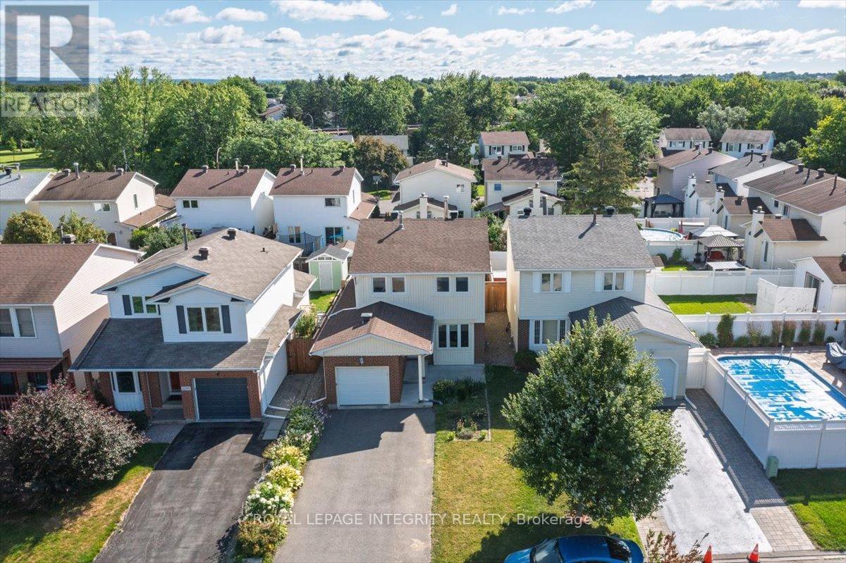 Property at 1097 MOSELLE CRESCENT image 2