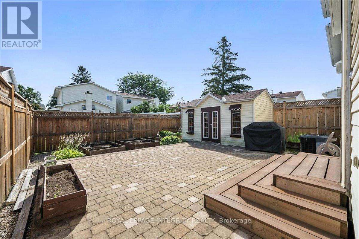 1097 Moselle Crescent, Ottawa, Ontario  K1C 2S8 - Photo 34 - X12343633