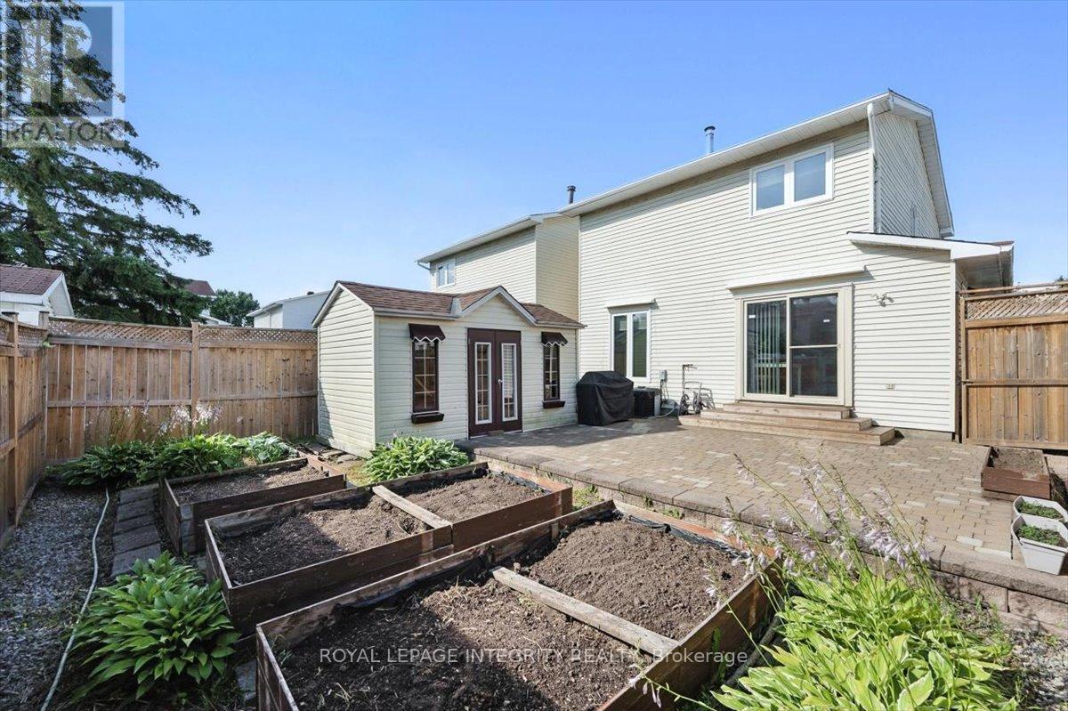 1097 Moselle Crescent, Ottawa, Ontario  K1C 2S8 - Photo 37 - X12343633