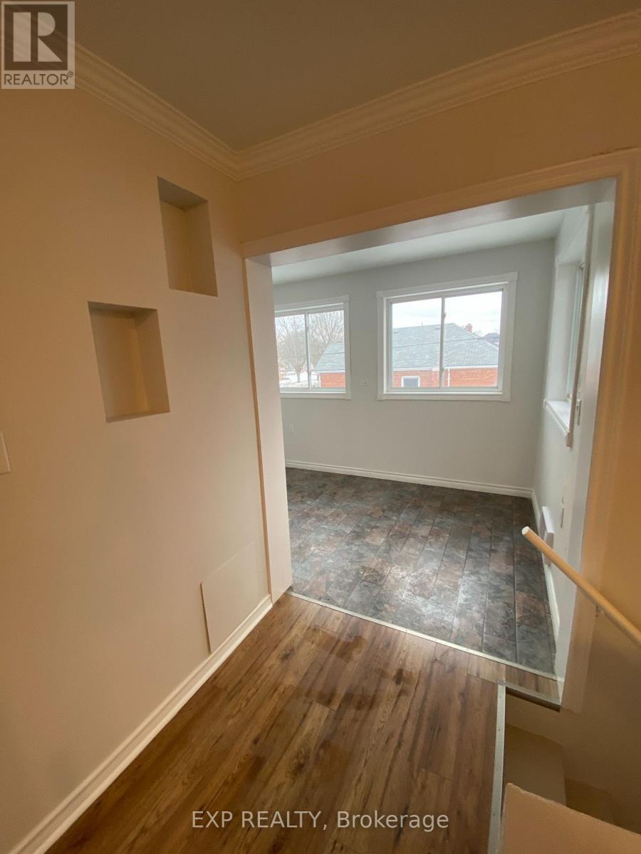 612 Romaine Street, Peterborough, Ontario  K9J 2E4 - Photo 14 - X12325932