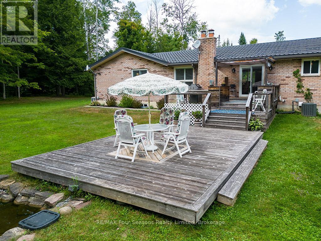 5259 Sunnidale Concession  5 Road, Clearview, Ontario  L0M 1N0 - Photo 27 - S12343644
