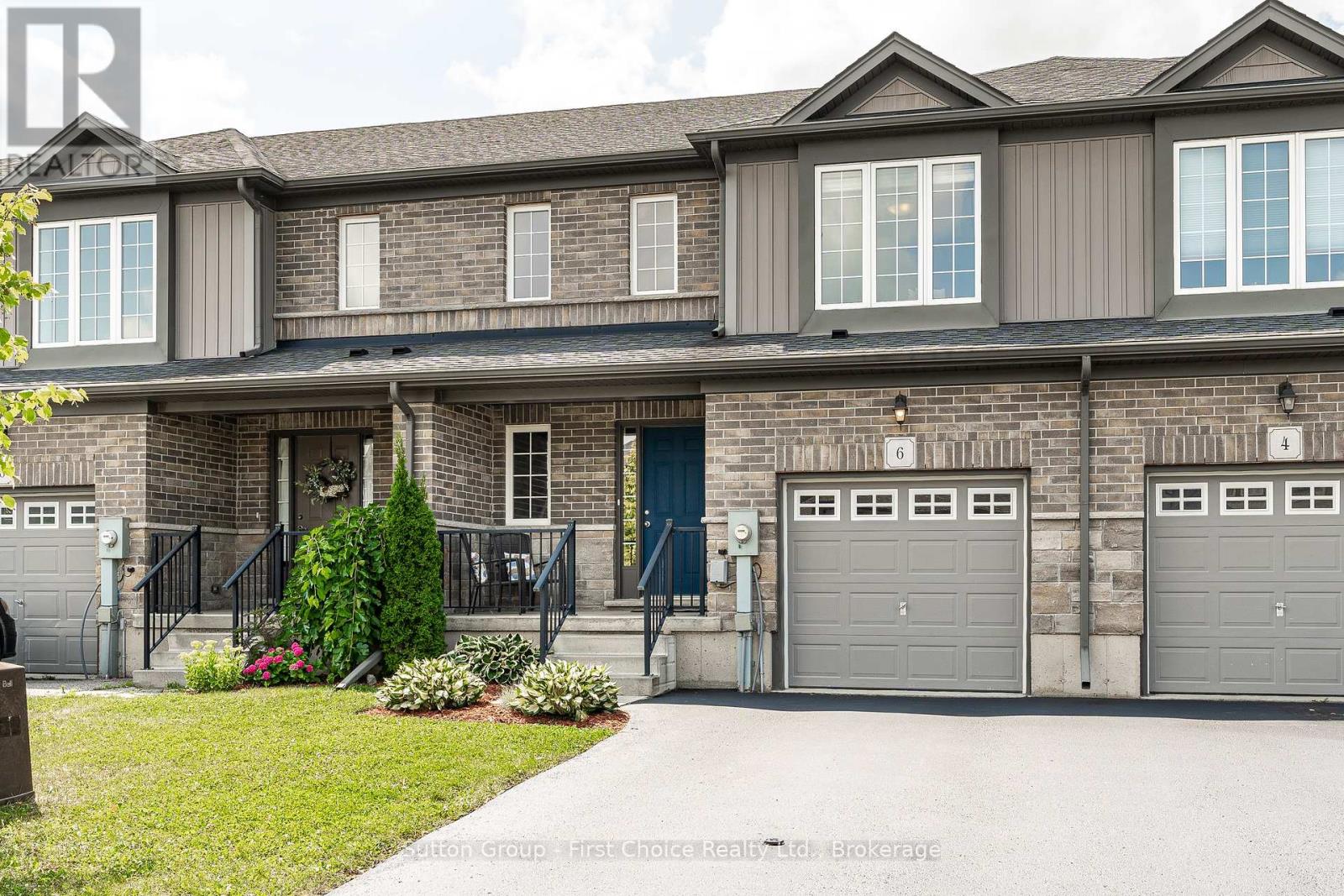 6 Robertson Drive, Stratford, Ontario  N5A 0C7 - Photo 1 - X12343610