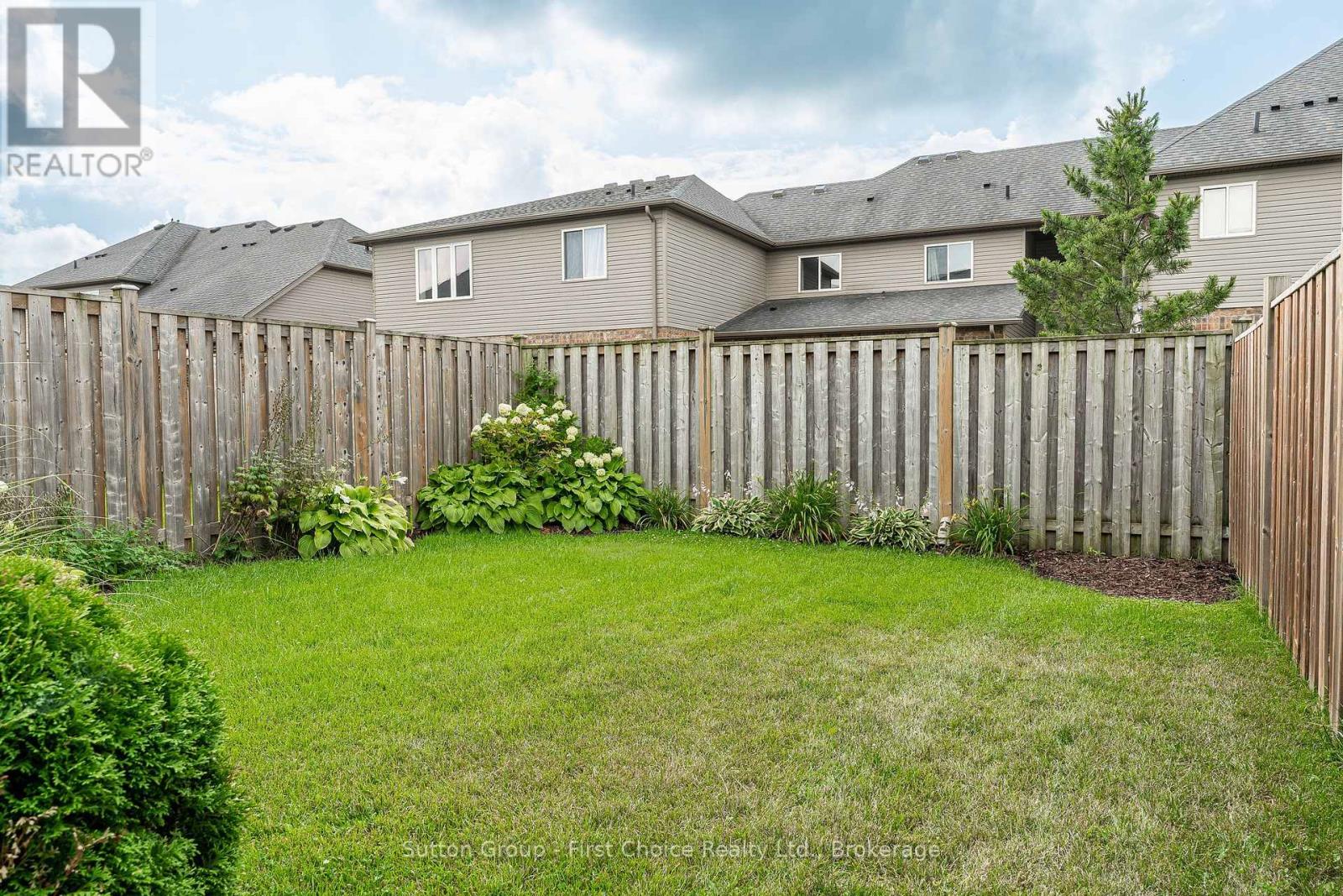 6 Robertson Drive, Stratford, Ontario  N5A 0C7 - Photo 28 - X12343610