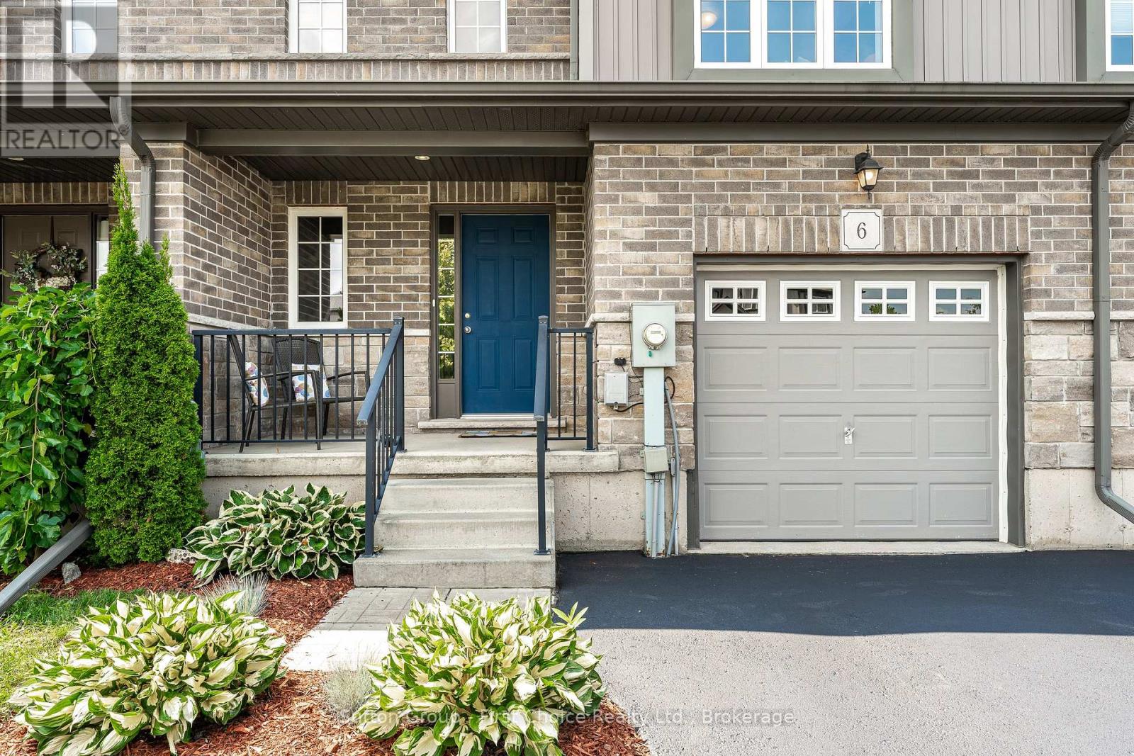6 Robertson Drive, Stratford, Ontario  N5A 0C7 - Photo 3 - X12343610