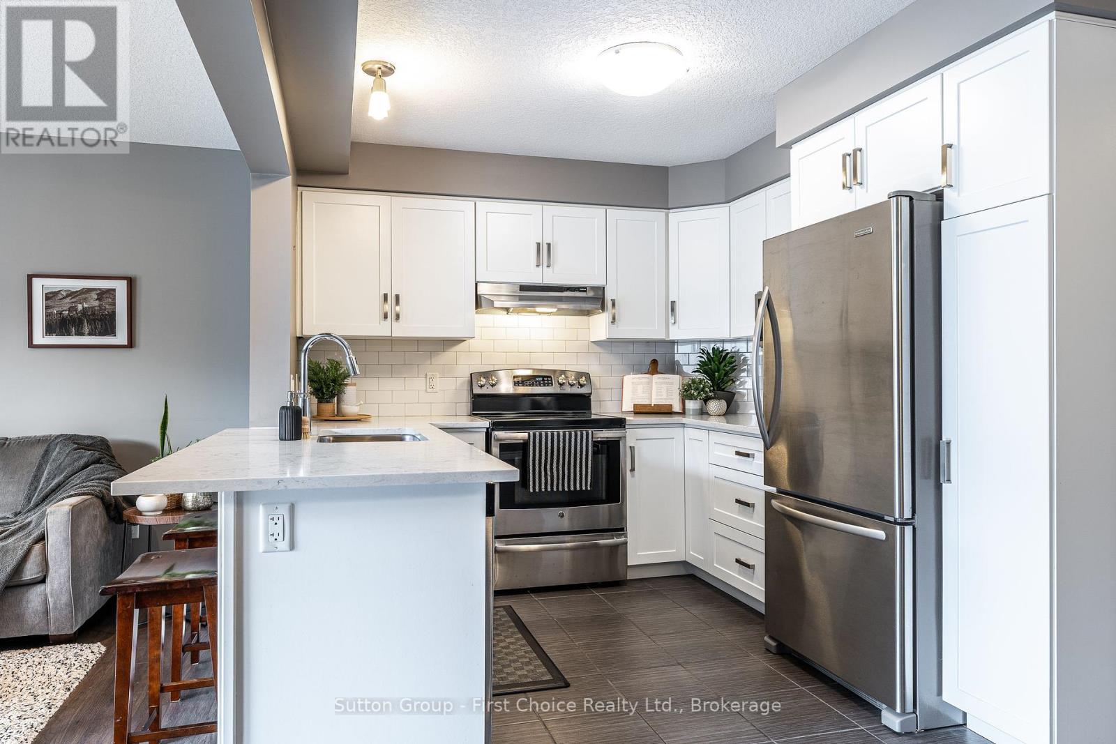 6 Robertson Drive, Stratford, Ontario  N5A 0C7 - Photo 7 - X12343610