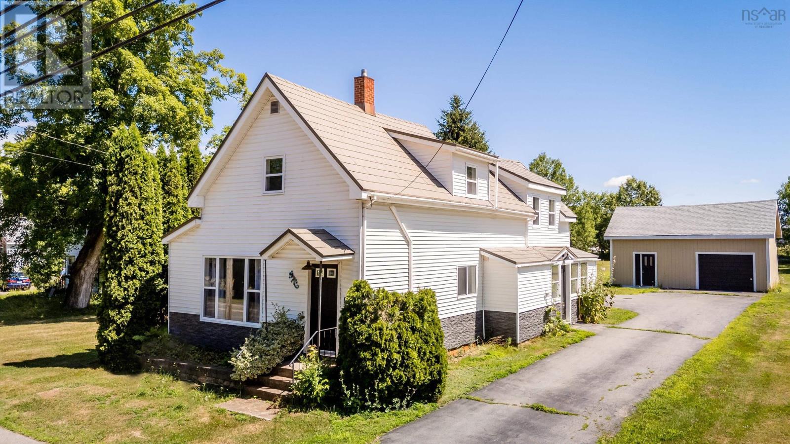 126 Commercial Street, Berwick, Nova Scotia  B0P 1E0 - Photo 1 - 202518988