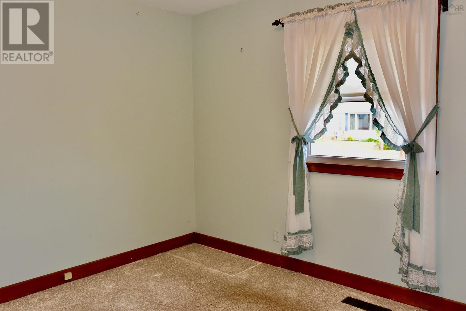 25 Acadia Street, Middleton, Nova Scotia  B0S 1P0 - Photo 15 - 202519405