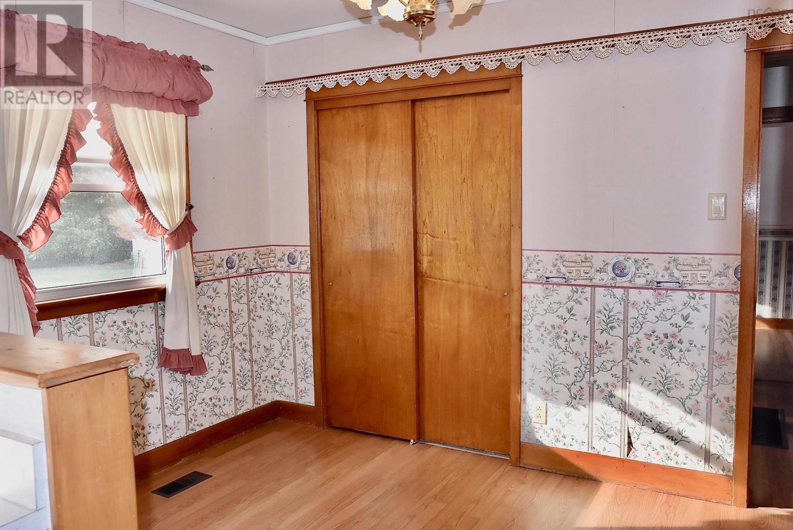 25 Acadia Street, Middleton, Nova Scotia  B0S 1P0 - Photo 8 - 202519405
