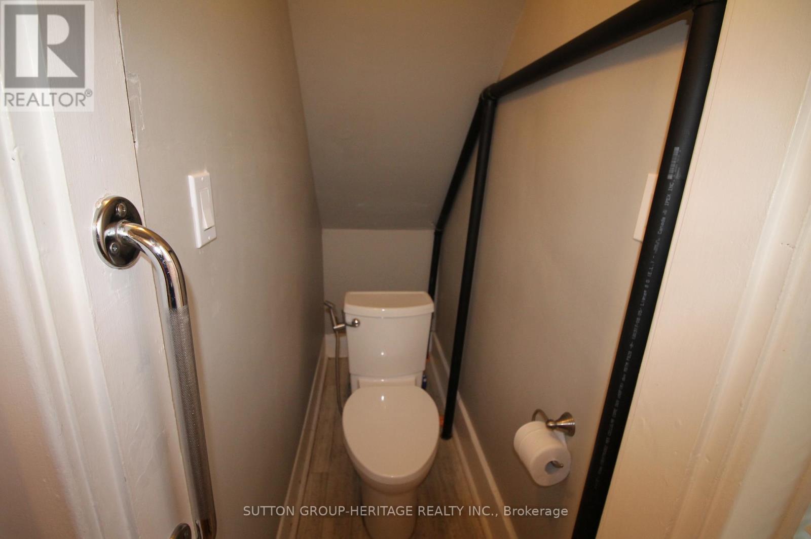 260 Stewart Street, Peterborough Central (North), Ontario  K9J 3M9 - Photo 7 - X12343106