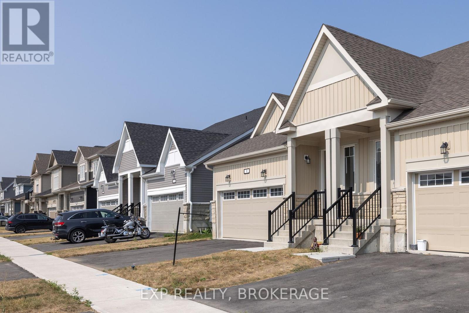 9 Golf Links Drive, Loyalist, Ontario  K0H 1G0 - Photo 5 - X12343725