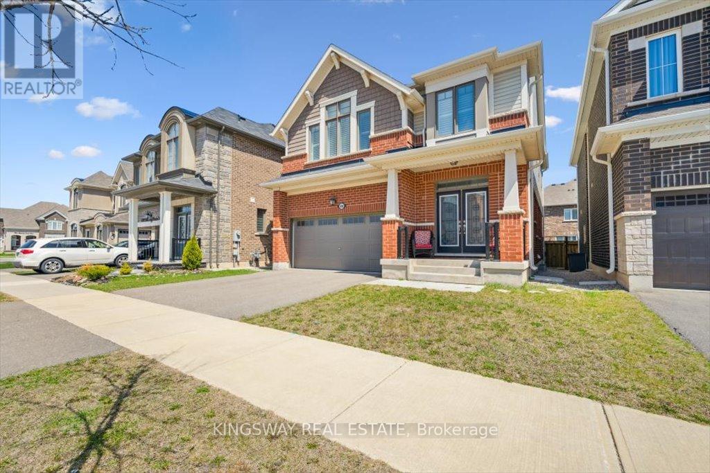 Property at 688 KENNEDY CIRCLE W image 3