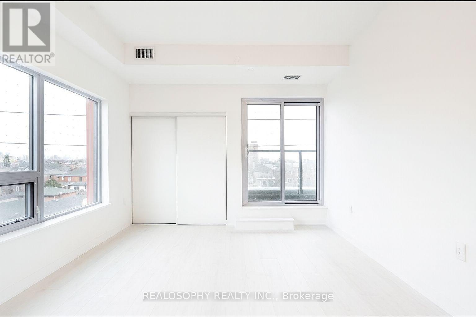 501 - 2433 Dufferin Street, Toronto, Ontario  M6E 3T3 - Photo 6 - W12343631