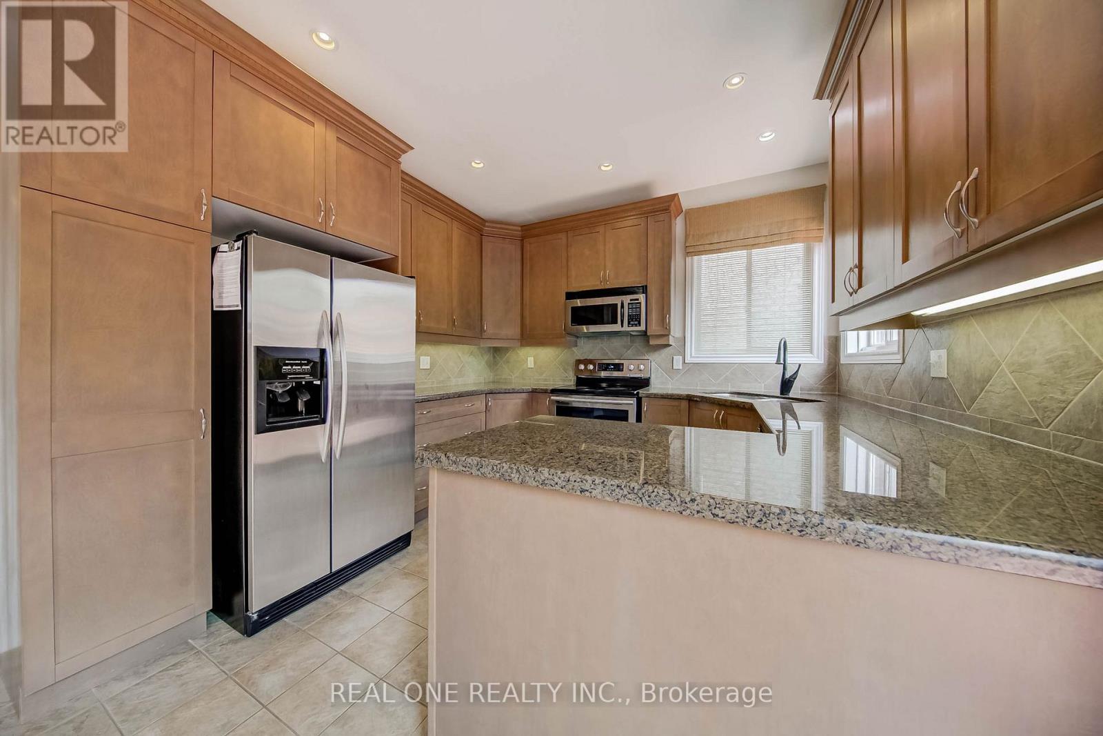 1418 Gulledge Trail, Oakville, Ontario  L6M 3Z9 - Photo 20 - W12343639