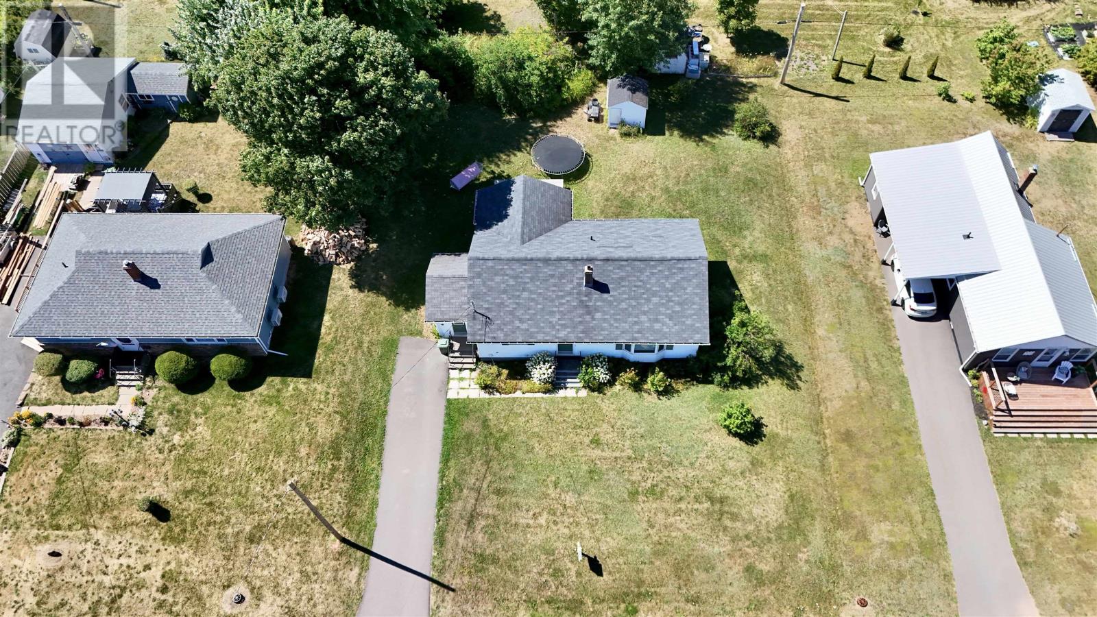 Property at 7 Donwood Drive image 3
