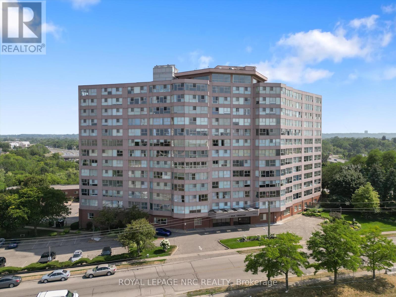 1109 - 7 Gale Crescent, St. Catharines, Ontario  L2R 7M8 - Photo 2 - X12343675