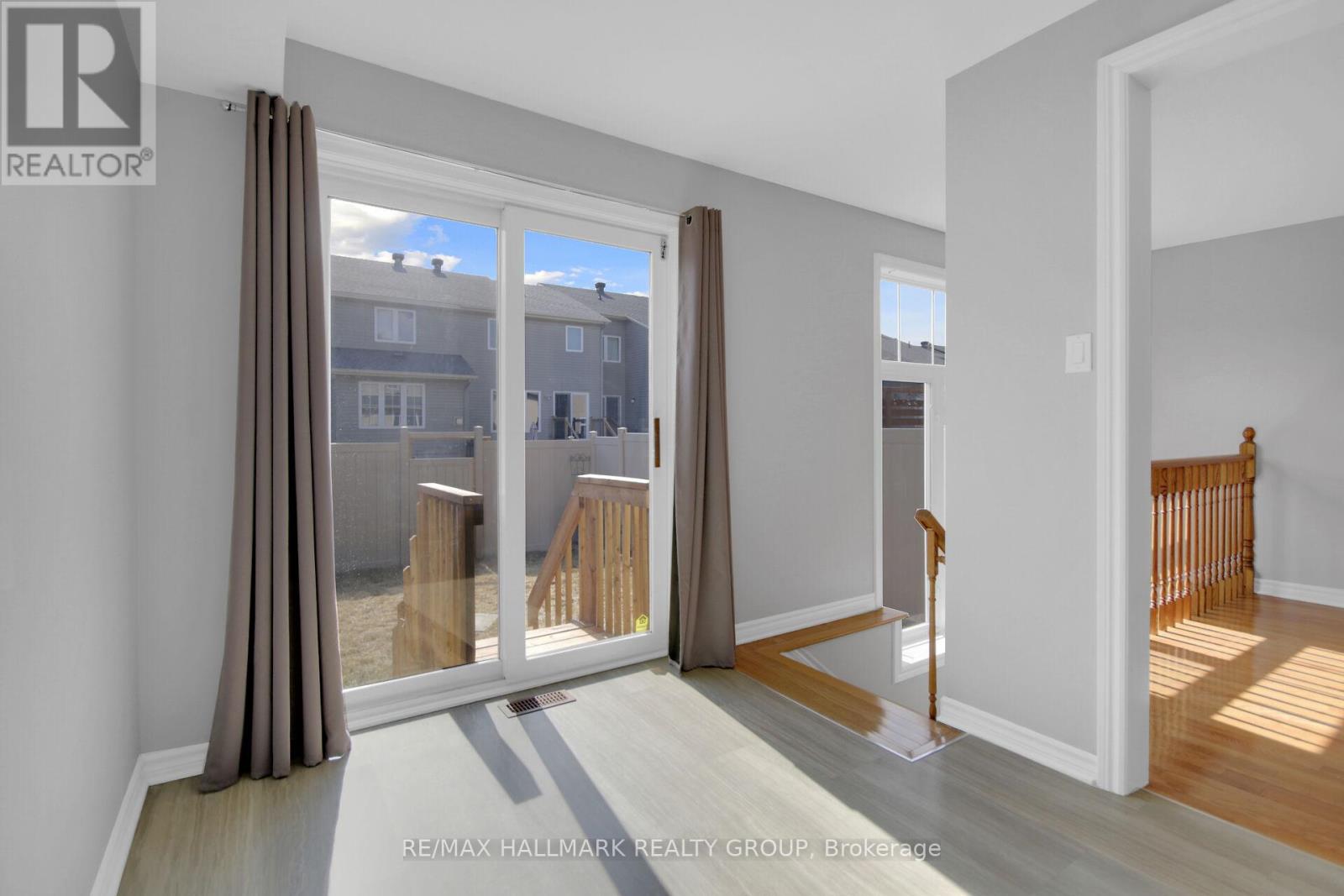 198 Tandalee Crescent, Ottawa, Ontario  K2M 0A2 - Photo 17 - X12343649