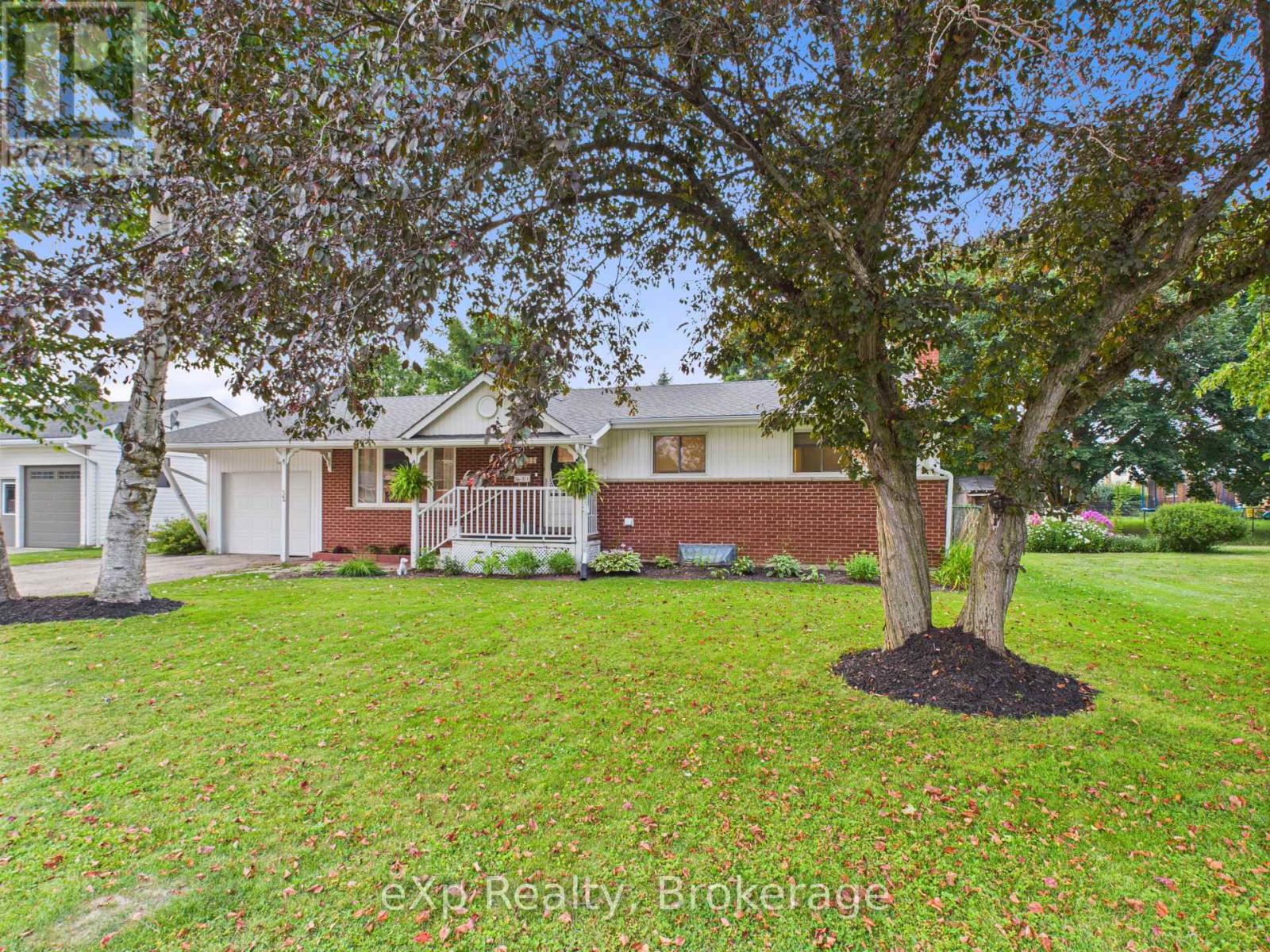 32 Centennial Street, Arran-Elderslie, Ontario  N0G 1L0 - Photo 1 - X12343648