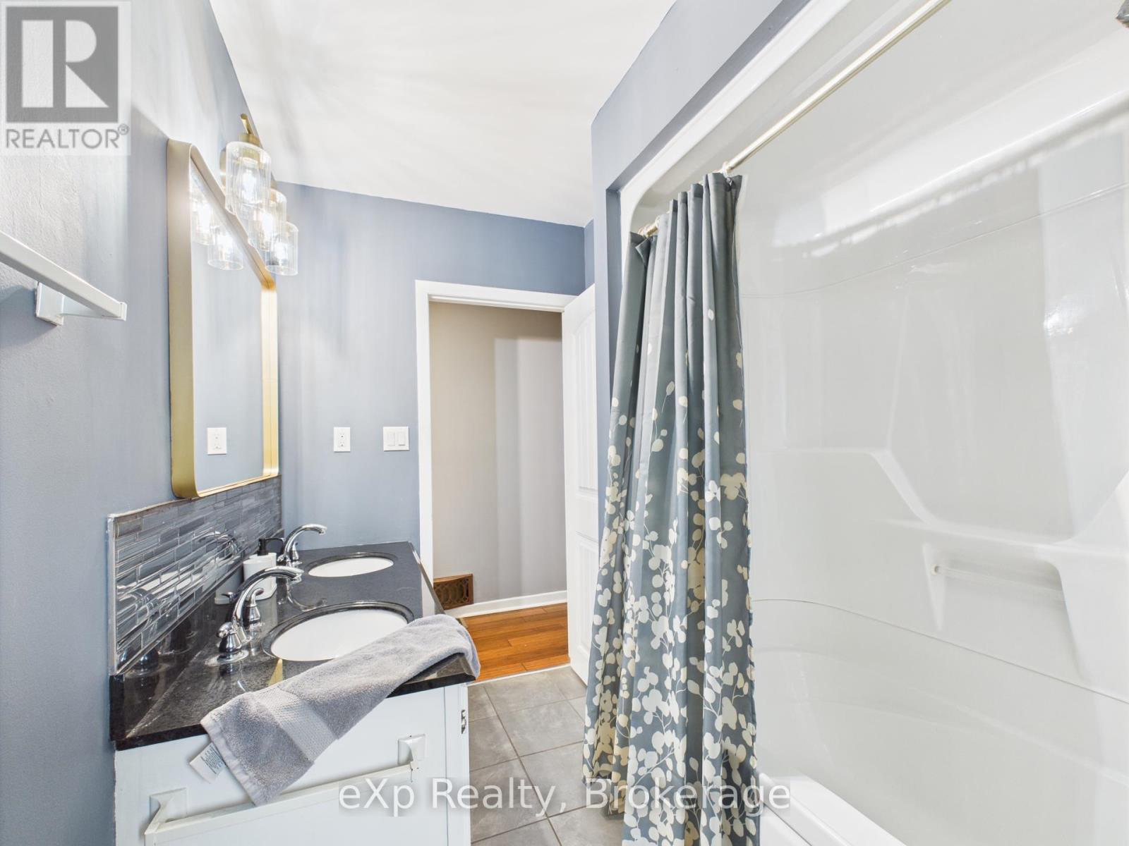 32 Centennial Street, Arran-Elderslie, Ontario  N0G 1L0 - Photo 16 - X12343648