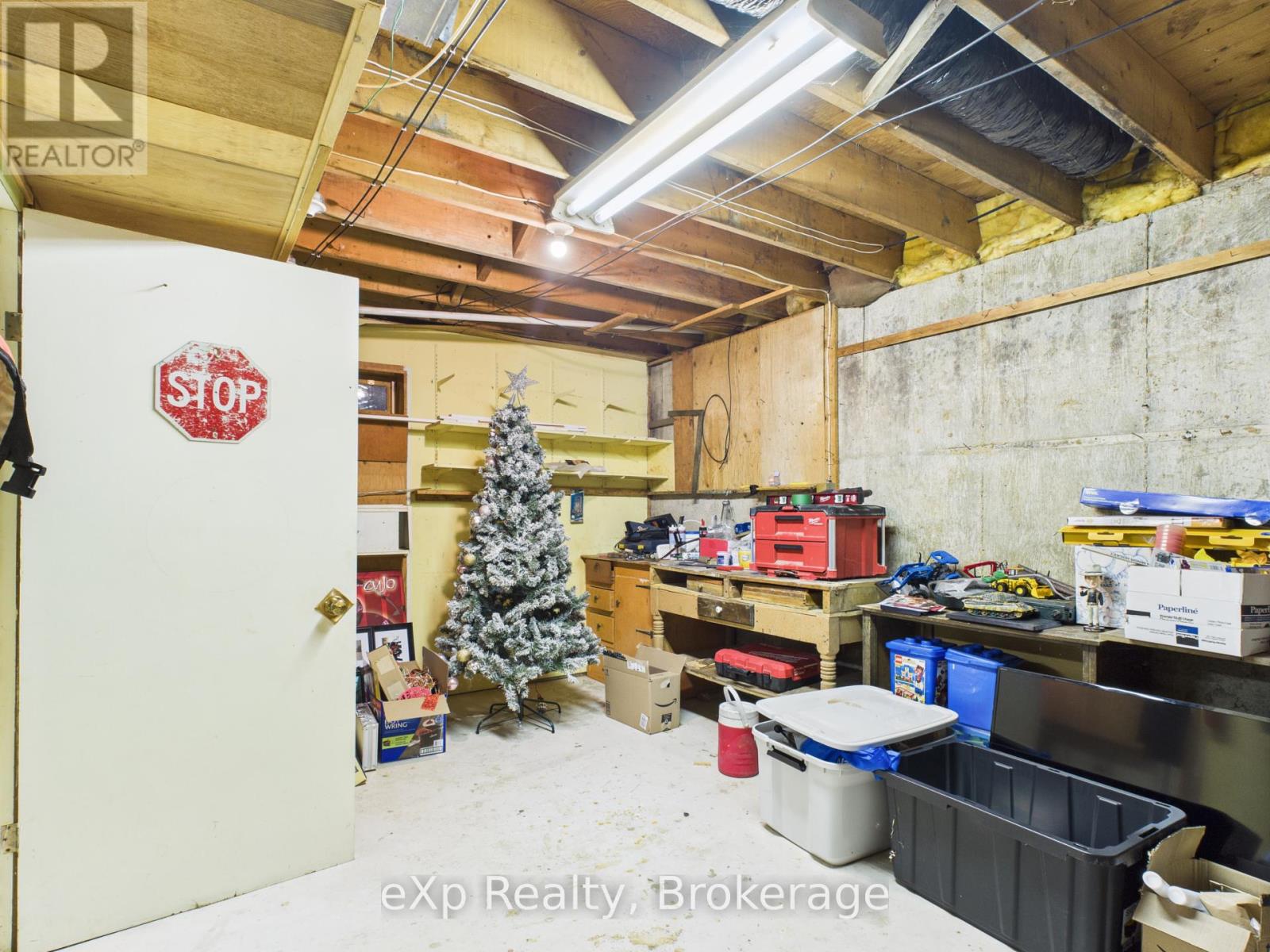 32 Centennial Street, Arran-Elderslie, Ontario  N0G 1L0 - Photo 27 - X12343648